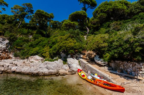 Take a kayak and uncover the secrets of Lokrum Island