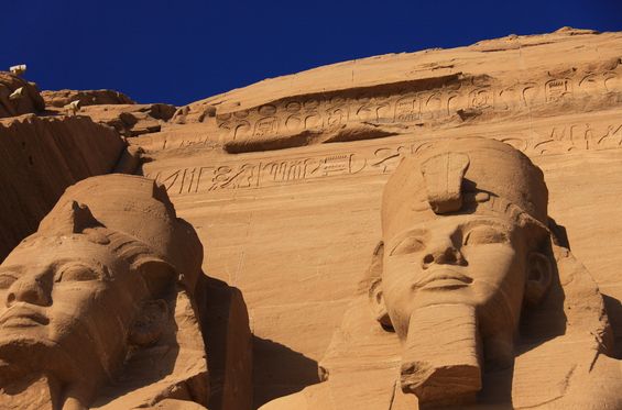 Discover Abu Simbel at sun rise