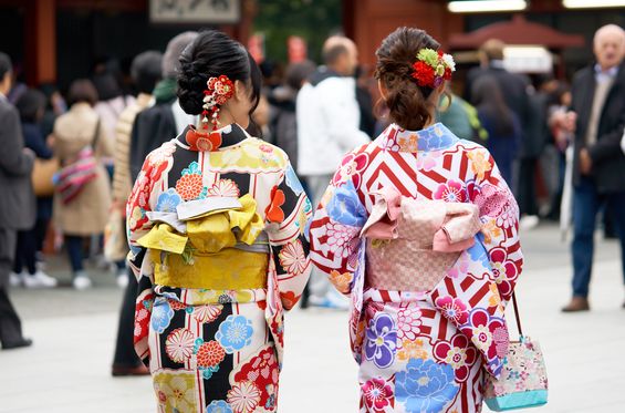 Wear a traditional kimono