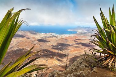Vue de l'île de São Vicente depuis le Monte Verde