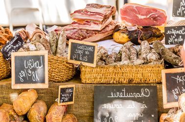 Charcuterie corse : coppa, Figatellu