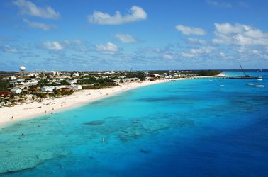 La plage de Cockburn Town