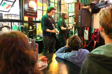 Un concert live dans un pub 