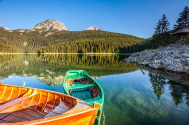 Le Black Lake, lac glaciaire dans la parc national de Durmitor