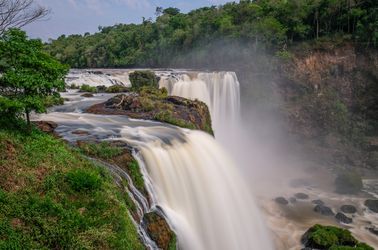 Les chutes du parc Saltos del Monday